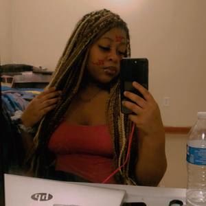 Meet your Posher, Kenisha